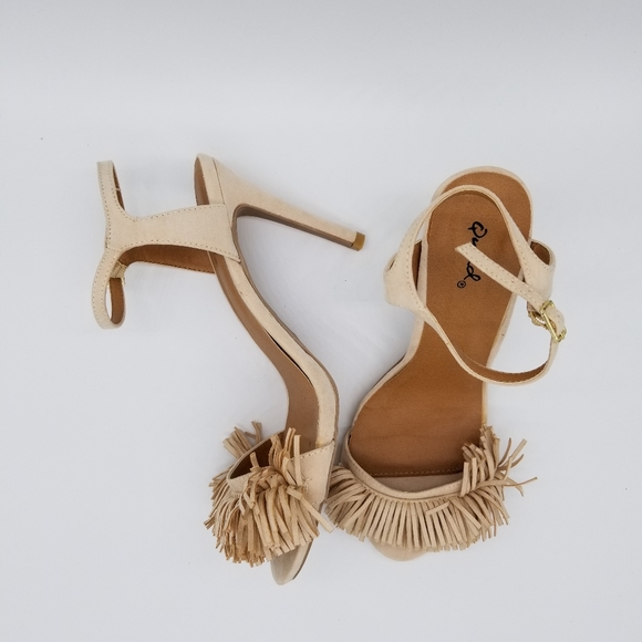 Fringe open toe Qupid sandals - Picture 2 of 4